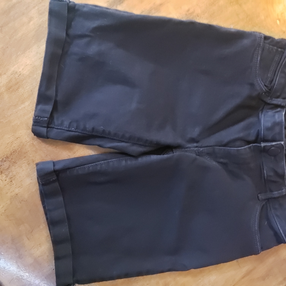 Apt 9 Bermuda shorts